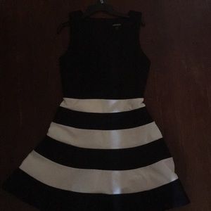 Express black and white dress